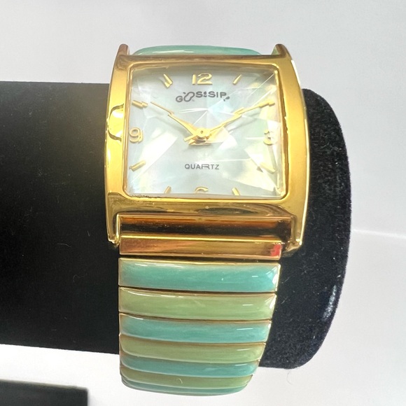Gossip 1980s Vintage expansion band watch ⌚️good preloved condition WORKS GREAT main image 4